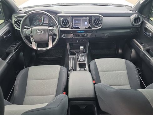 Used 2021 Toyota Tacoma 2WD Double Cab image 11