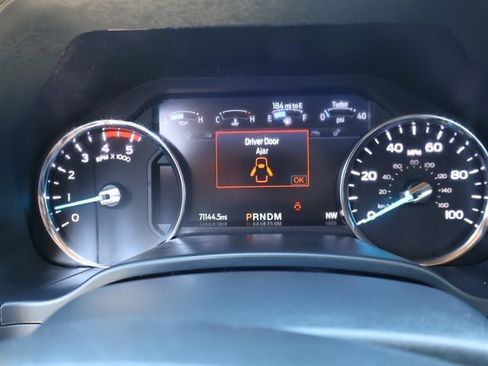 Certified 2022 Ford F250 Lariat w/ Lariat Value Package image 32