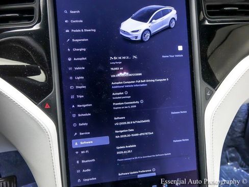 Used 2019 Tesla Model X Long Range image 32
