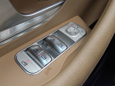 Certified 2025 Mercedes-Benz GLE 350 4MATIC image 12