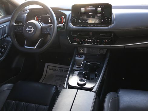 Used 2023 Nissan Rogue Platinum w/ Platinum Premium Package image 15