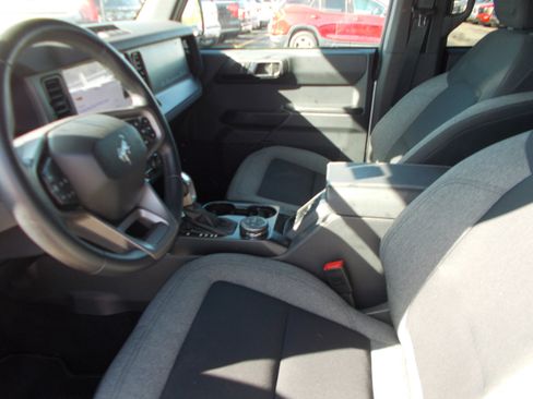 Used 2025 Ford Bronco Big Bend AWD/4WD image 4