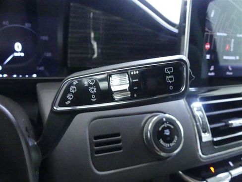 Used 2020 Lincoln Navigator Black Label AWD/4WD image 25