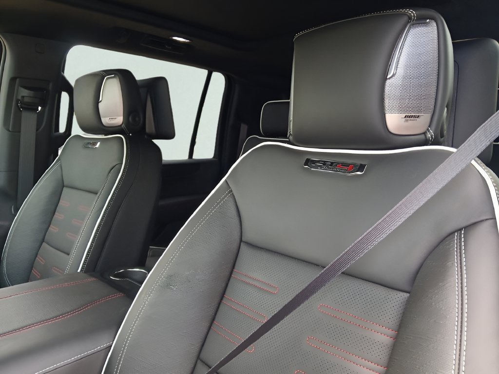 New 2026 GMC Yukon XL AT4 Ultimate AWD/4WD image 10