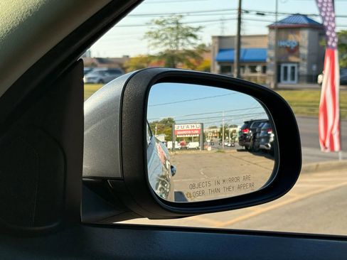 Used 2018 Volvo S60 T5 Dynamic image 44