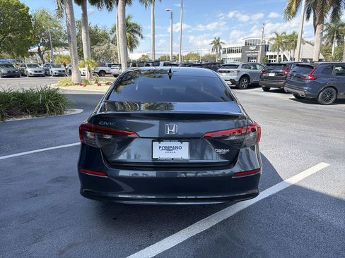 Used 2024 Honda Civic EX image 7