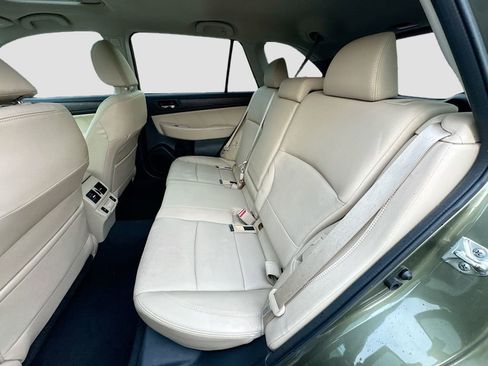 Used 2018 Subaru Outback 2.5i Limited image 31
