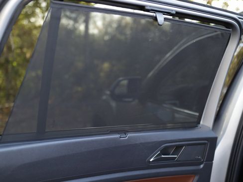 Used 2022 Volkswagen Atlas SEL Premium image 33