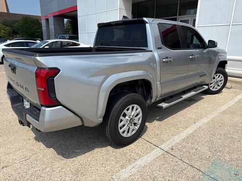 Used 2025 Toyota Tacoma SR5 AWD/4WD image 3