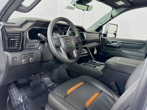 New 2026 GMC Sierra 3500 AT4 w/ AT4 Premium Plus Package AWD/4WD image 3