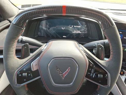 Used 2023 Chevrolet Corvette Z06 image 17