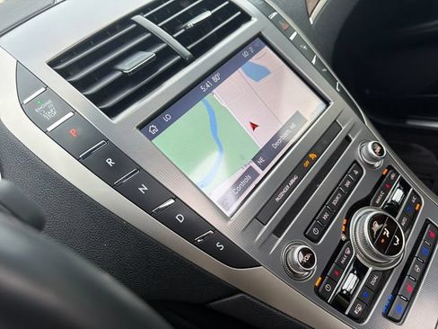 Used 2020 Lincoln MKZ Reserve w/ Monochromatic Package FWD image 28