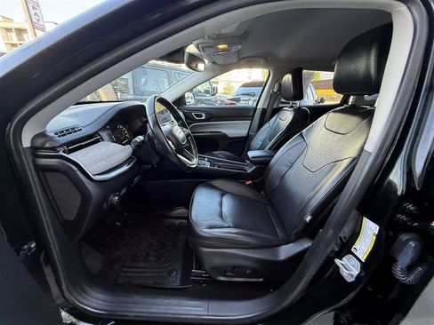 Used 2022 Jeep Compass Latitude AWD/4WD image 22