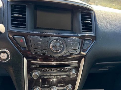 Used 2013 Nissan Pathfinder SL w/ SL Premium Pkg image 14