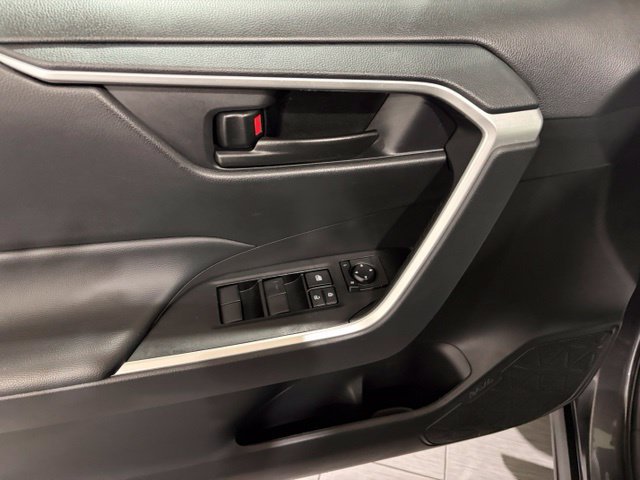Used 2024 Toyota RAV4 LE FWD image 10