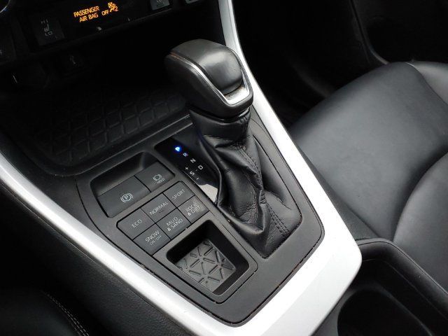 Used 2021 Toyota RAV4 XLE Premium AWD/4WD image 18