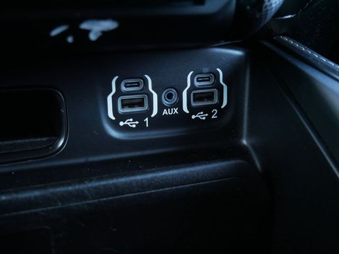 Used 2020 RAM 1500 Limited image 30