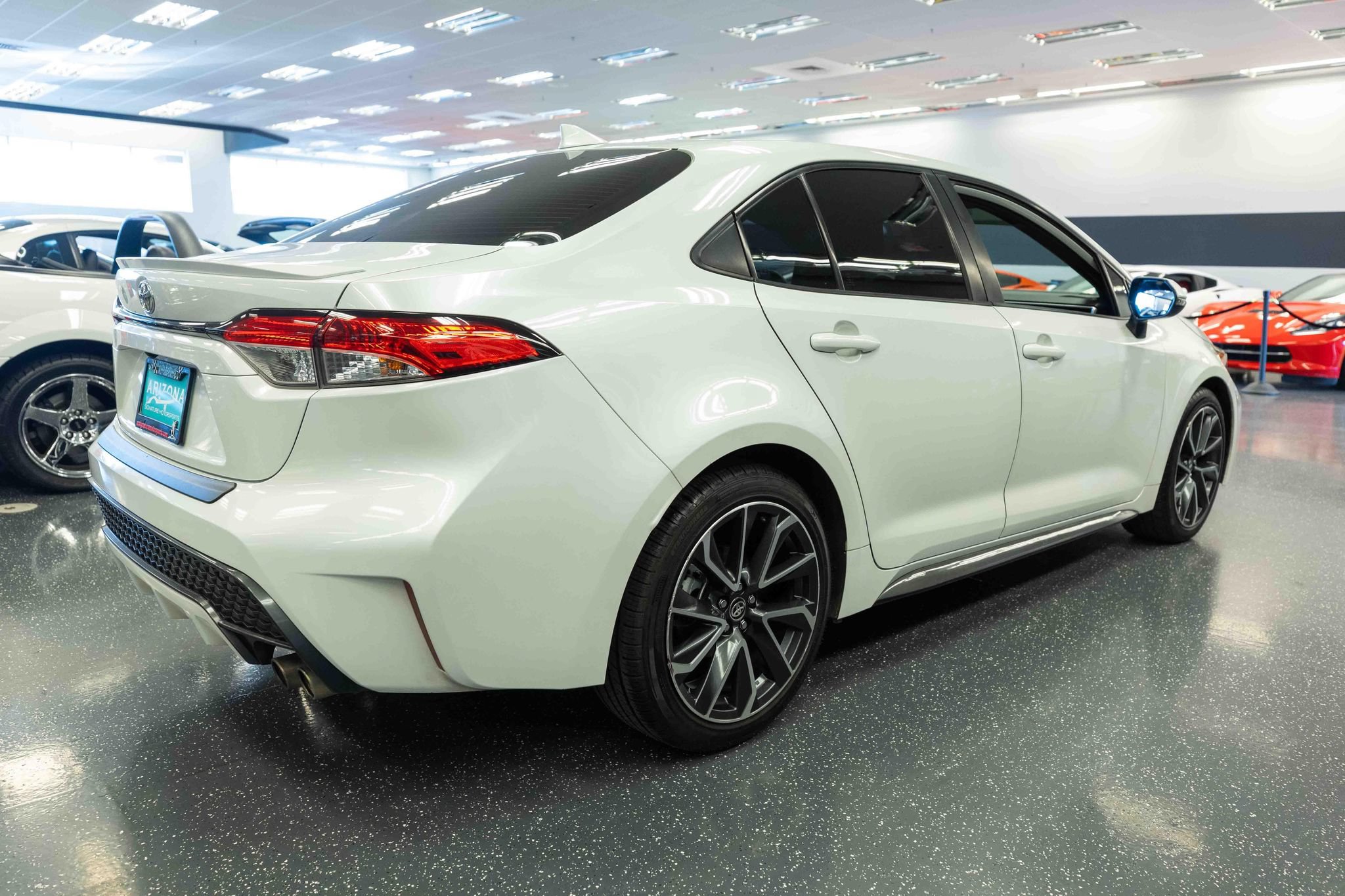 Used 2022 Toyota Corolla SE w/ Carpet Mat Package (TMS) FWD image 5