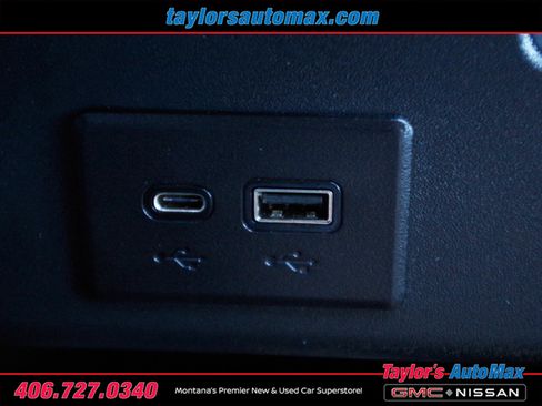 Used 2023 Chevrolet Silverado 1500 High Country w/ Technology Package image 35