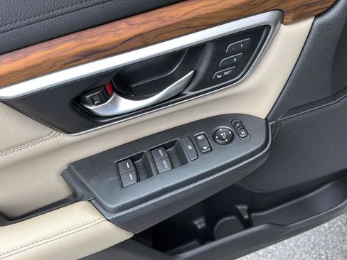 Used 2019 Honda CR-V EX-L image 32