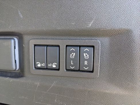 Used 2024 Chevrolet Tahoe Premier image 48