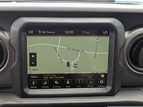 Used 2021 Jeep Wrangler Unlimited Sport AWD/4WD image 21
