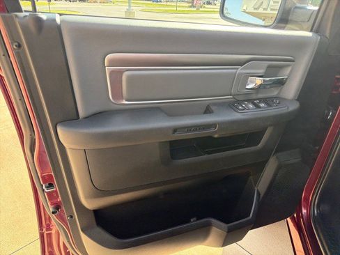 Used 2024 RAM 1500 Classic SLT image 15