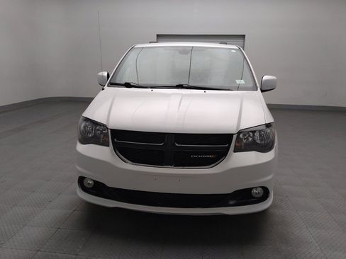 Used 2020 Dodge Grand Caravan SE image 15