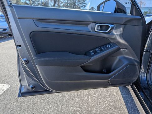 Used 2025 Honda Civic Sport image 12
