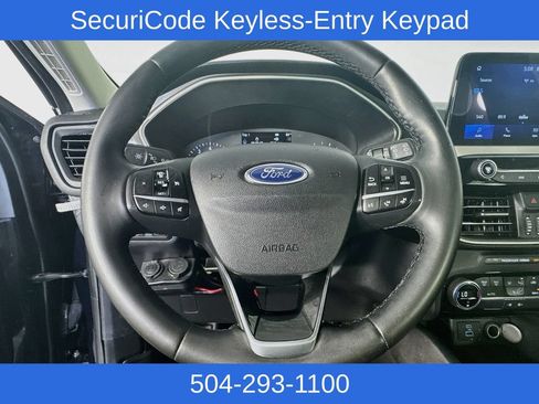 Used 2021 Ford Escape SE w/ SE Sport Appearance Package FWD image 12