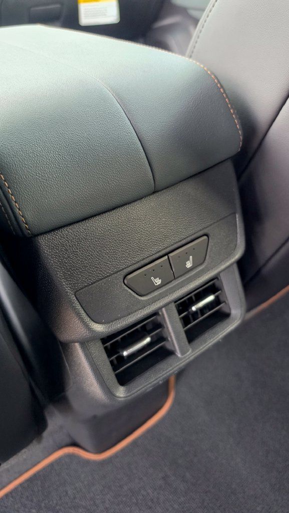 New 2026 GMC Terrain AT4 w/ Convenience Package III AWD/4WD image 8