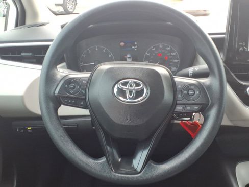 Certified 2025 Toyota Corolla LE image 12