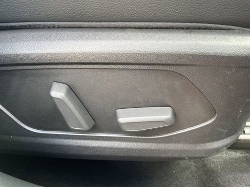 Used 2023 Hyundai Tucson Limited image 11