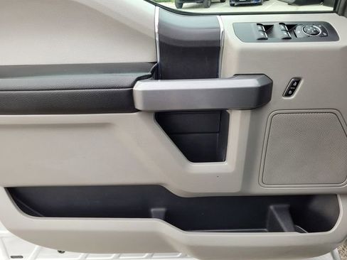 Used 2018 Ford F150 XLT w/ Trailer Tow Package image 18