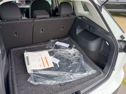 New 2026 Volkswagen Tiguan S image 23