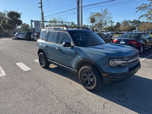 Used 2022 Ford Bronco Sport Badlands image 9