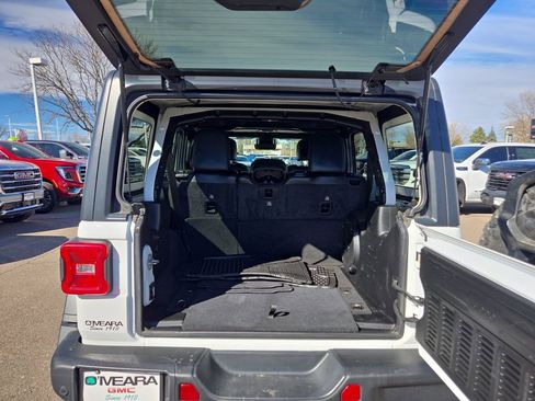 Used 2021 Jeep Wrangler Unlimited Rubicon image 18