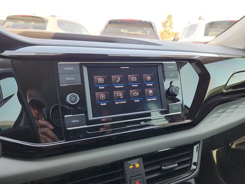 Certified 2023 Volkswagen Taos S FWD image 19