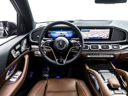 New 2026 Mercedes-Benz GLS 450 4MATIC image 4