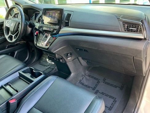 Certified 2022 Honda Odyssey Touring image 22