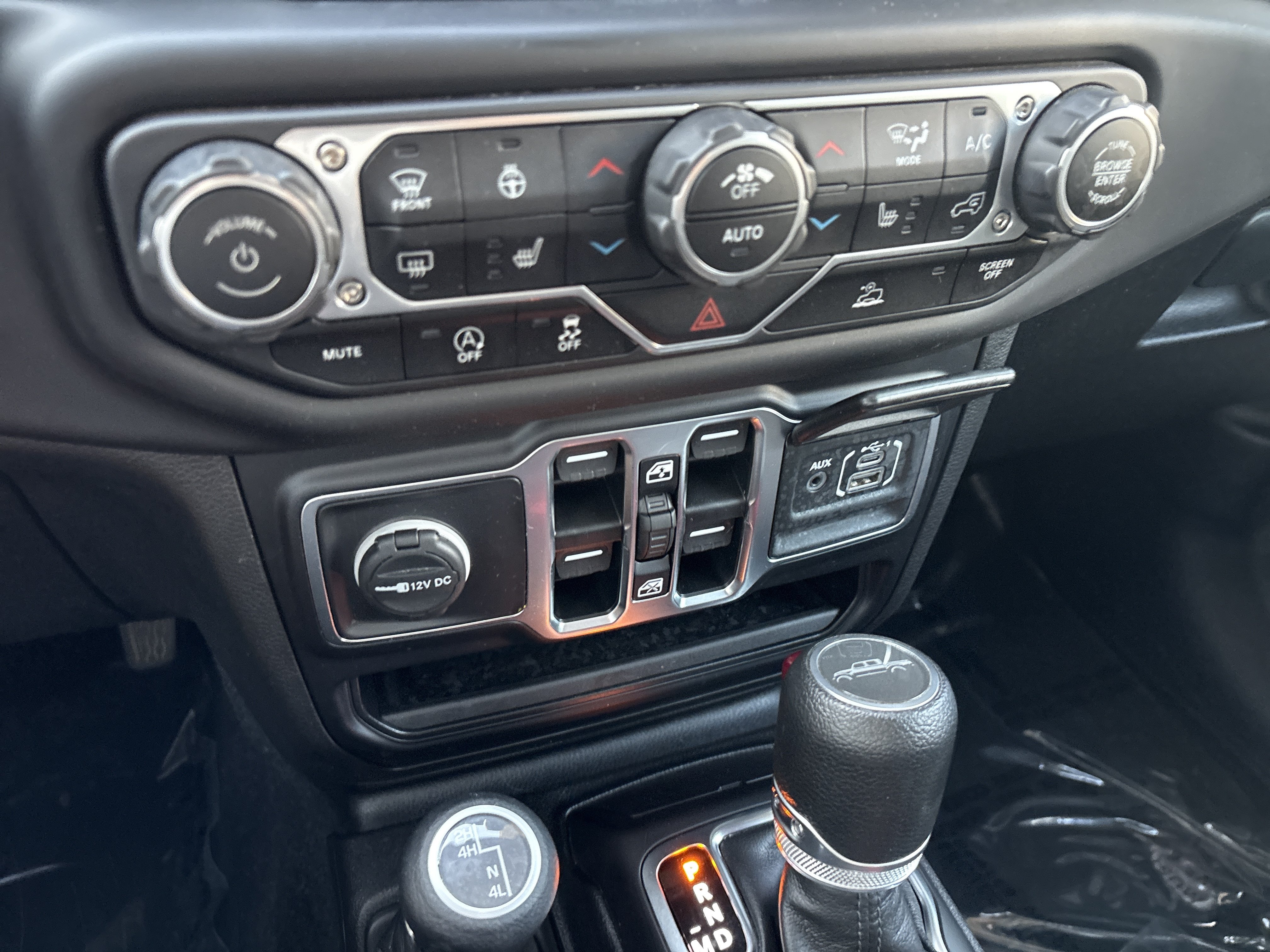 Used 2023 Jeep Gladiator Sport AWD/4WD image 31