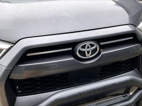 Used 2022 Toyota 4Runner SR5 image 27