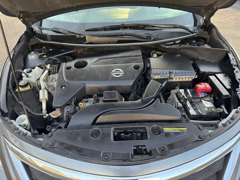 Used 2015 Nissan Altima 2.5 S w/ Power Driver Seat Package FWD image 14
