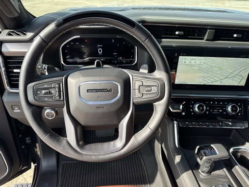 Used 2025 GMC Sierra 1500 Denali Ultimate image 36