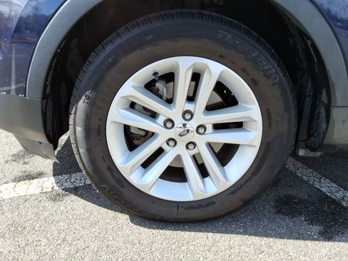 Used 2011 Ford Explorer XLT w/ 202A Rapid Spec Order Code image 9