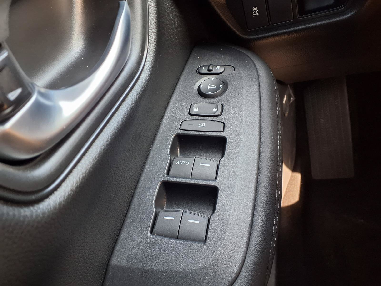 Certified 2026 Honda HR-V LX image 11