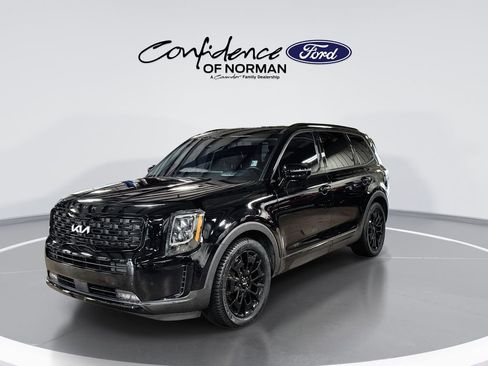 Used 2022 Kia Telluride SX w/ SX Prestige Package AWD/4WD image 3