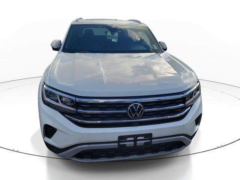 Used 2020 Volkswagen Atlas Cross Sport SEL Premium AWD/4WD image 2