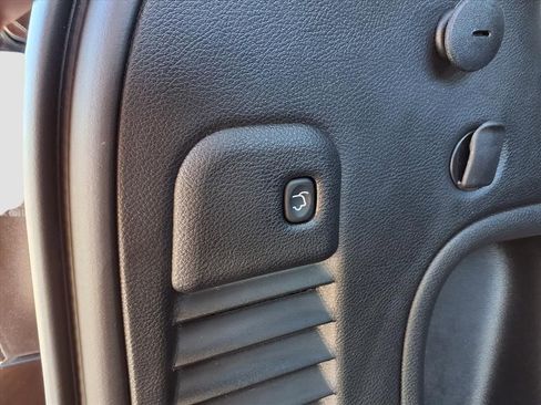 Used 2021 Jeep Grand Cherokee Laredo X image 34