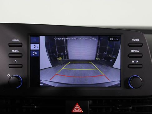 Certified 2025 Hyundai Elantra Sport FWD image 28